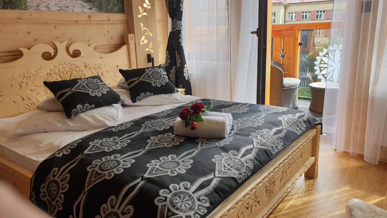Villa Fortuna - Regionalne Apartamenty & Spa - Sauna, Grill, Jacuzzi Z Widokiem Na Tatry ザコパネ エクステリア 写真