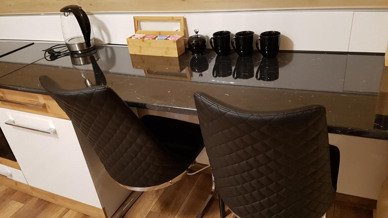 Villa Fortuna - Regionalne Apartamenty & Spa - Sauna, Grill, Jacuzzi Z Widokiem Na Tatry ザコパネ エクステリア 写真