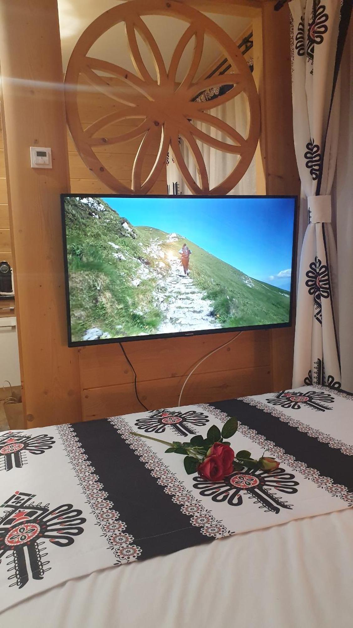 Villa Fortuna - Regionalne Apartamenty & Spa - Sauna, Grill, Jacuzzi Z Widokiem Na Tatry ザコパネ 部屋 写真